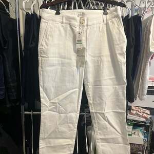 Tommy Bahama Two Palms Raw Edge Crop Linen Pants in White